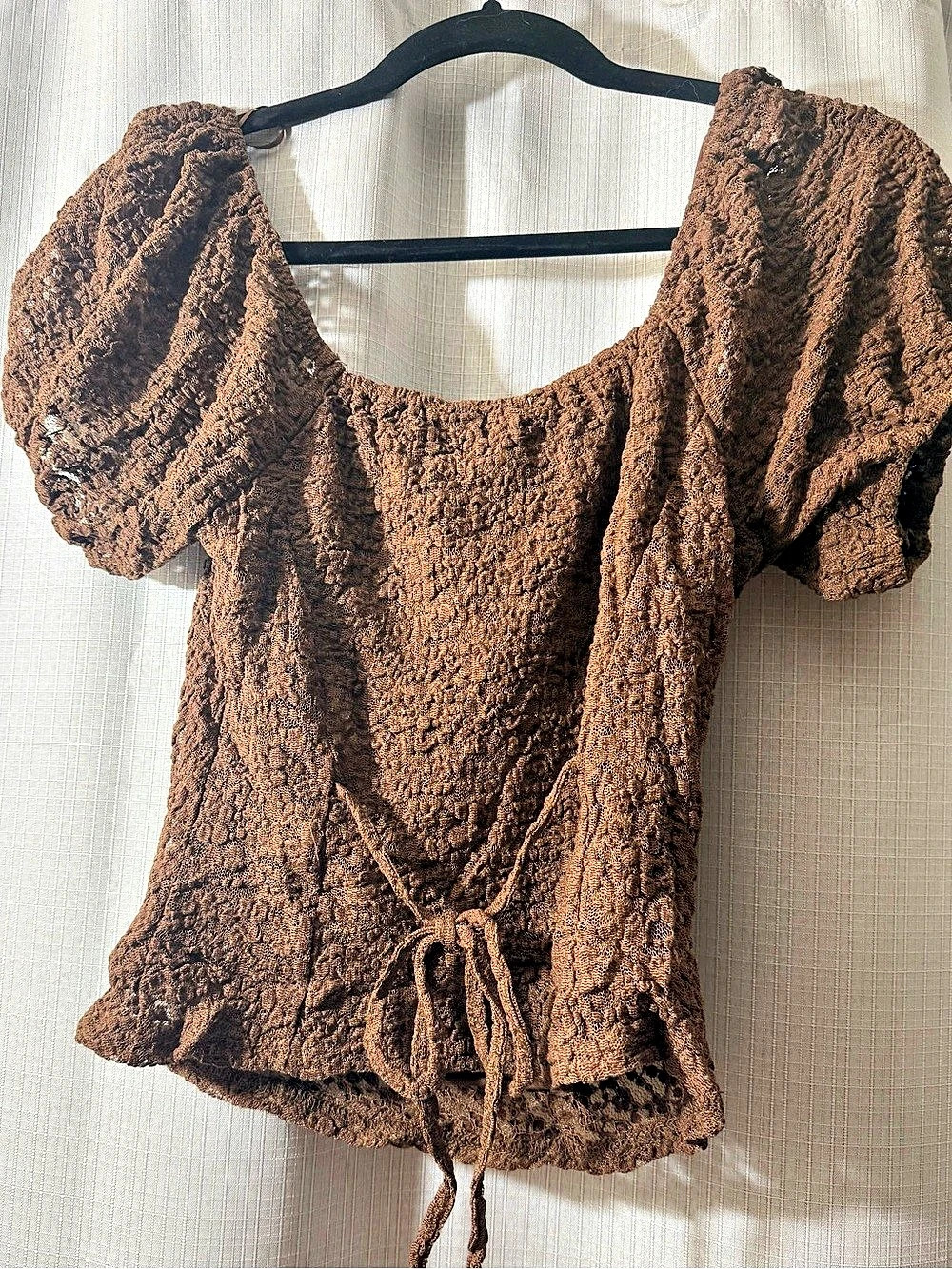 Le Lis Brown Lace Puff Sleeve Blouse